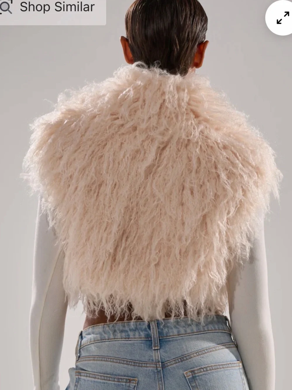 AKIRA coco Faux fur vest - Picture 4 of 7
